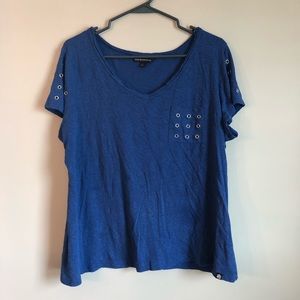 *3 for 10$* Pocket Tee.